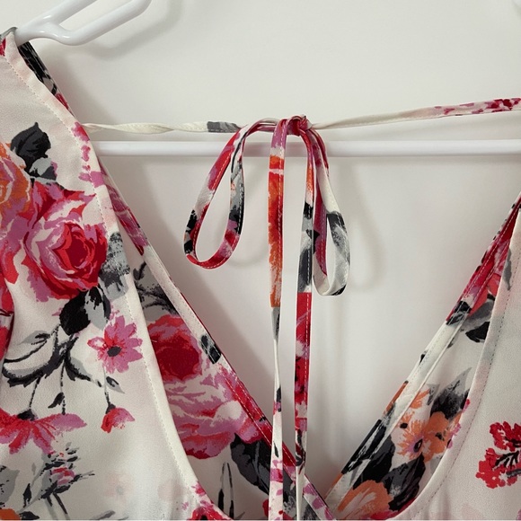Francesca’s Wrap-Front Low Zipper-Back Floral Romper - Picture 5 of 8